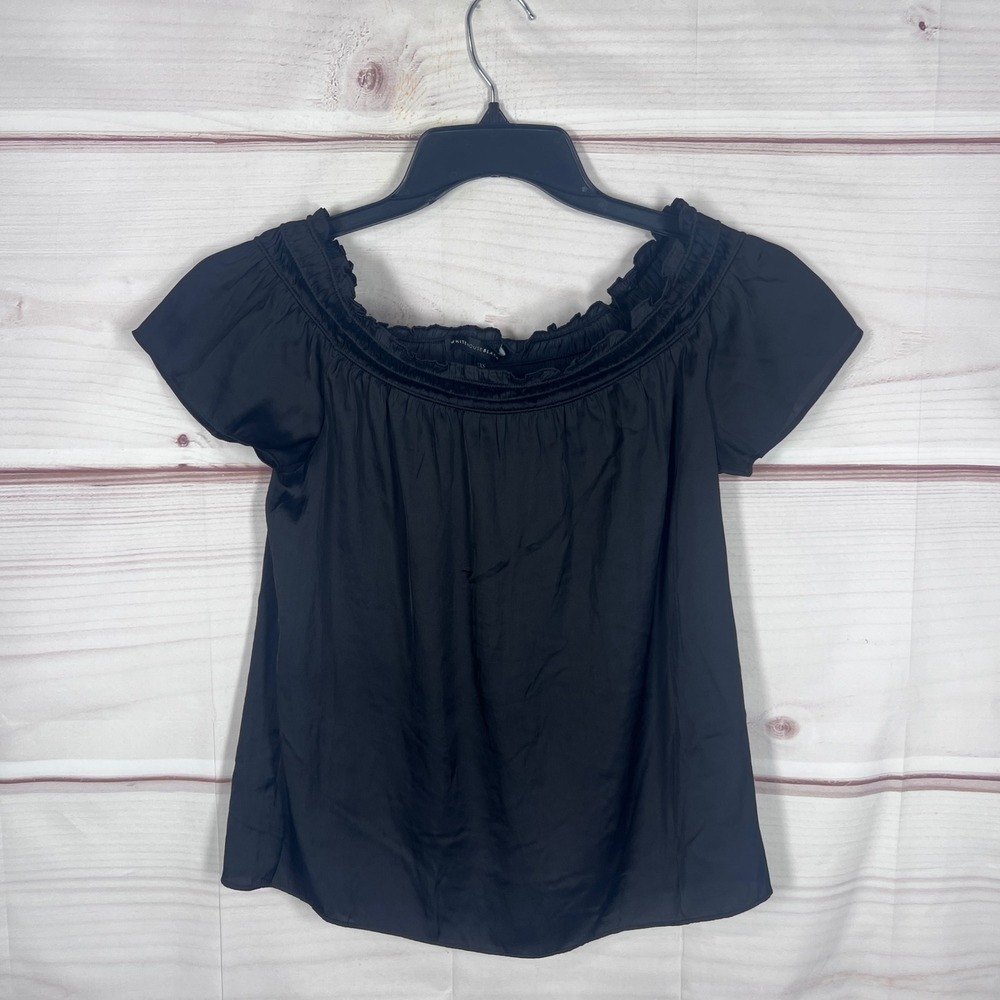 White House Black Market Top Women XXS Black Smocked Off The Shoulder Blouse